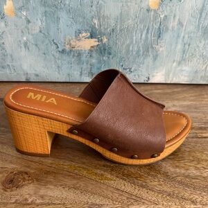 MIA Wood Heel Slides